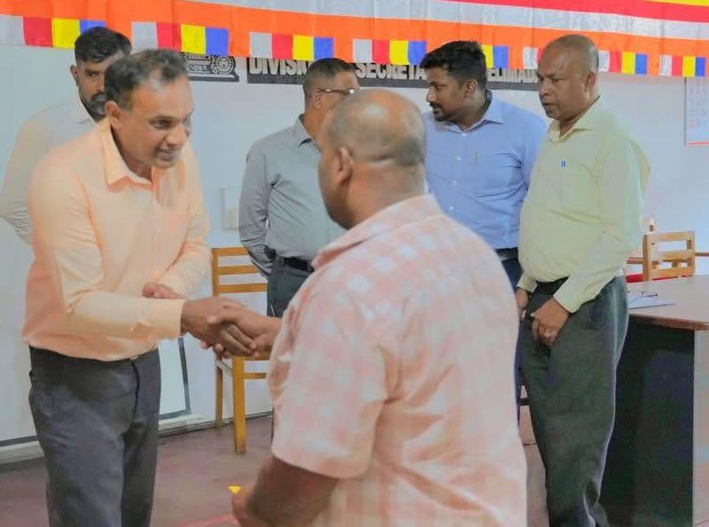 Compensation and livelihood aid given to Welimada storm victims