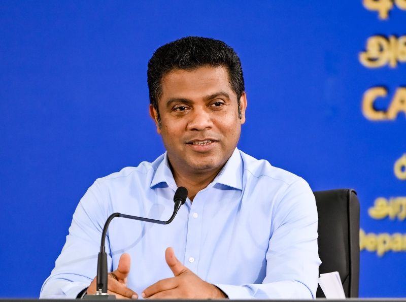 Government identifying locations for 573 new communication towers