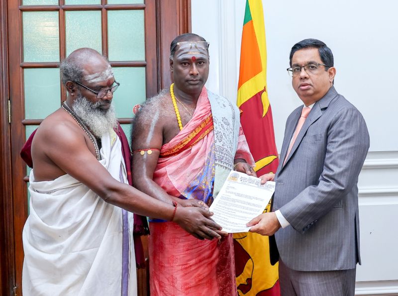 Kandyan Hindu priests seek government intervention for Sivarasa Anojan