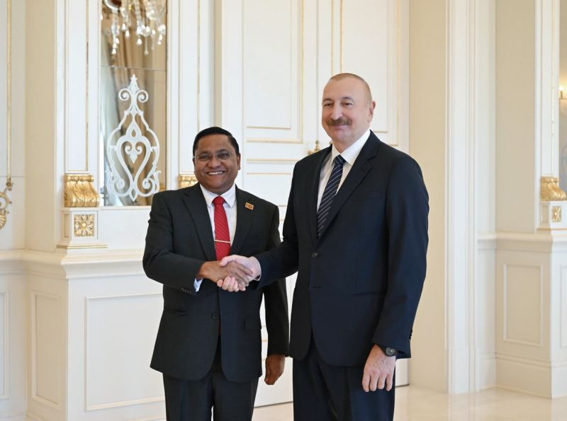 Sri Lanka and Azerbaijan discuss strengthening trade, investment, tourism and energy cooperation