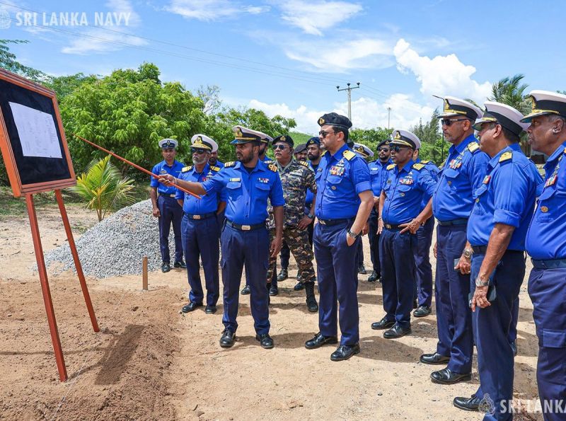 Navy Commander inspects Southern Naval Command
