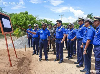 Navy Commander inspects Southern Naval Command