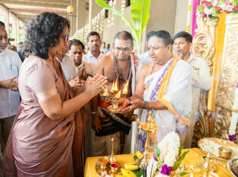 Prime Minister and Speaker attend Navaratri Puja at Parliament